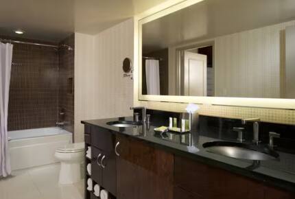 Hilton Elara, 1 bedroom Junior Suite, Las Vegas Strip - Las Vegas, Nevada
