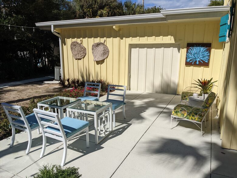Outdoor dining area