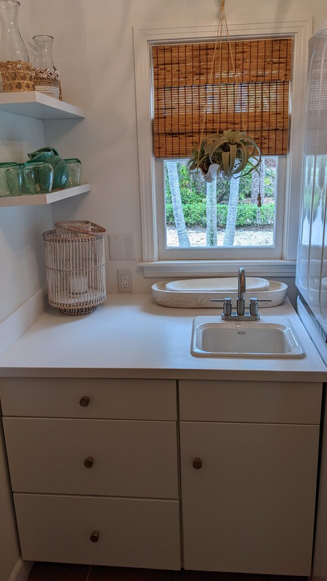 Wet bar