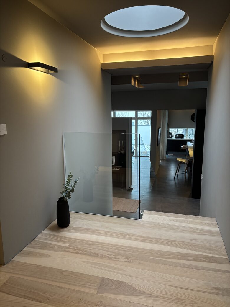Sophisticated Retreat Near Reykjavik - Garðabær, Iceland