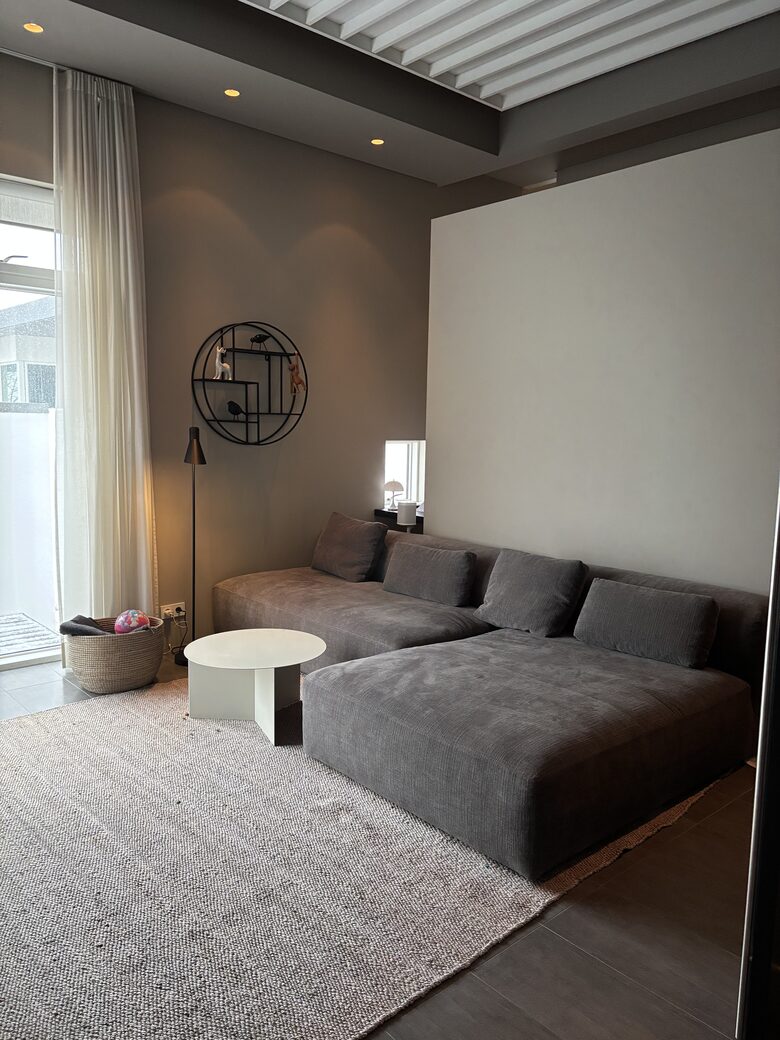 Sophisticated Retreat Near Reykjavik - Garðabær, Iceland