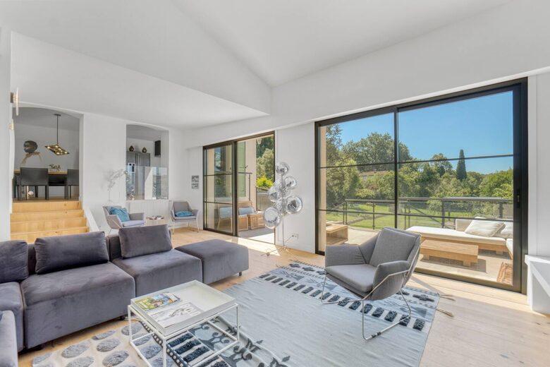 Unique villa in the heart of Valbonne - Valbonne, France