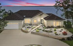 Spacious Hilltop Haven Overlooking Toledo Bend - Milam, Texas