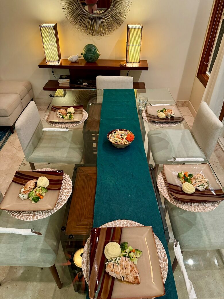 Caribbean Bliss: A Beachfront Haven in San Pedro - San Pedro, Belize
