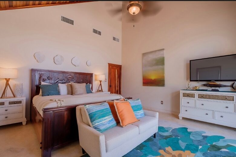 Caribbean Bliss: A Beachfront Haven in San Pedro - San Pedro, Belize