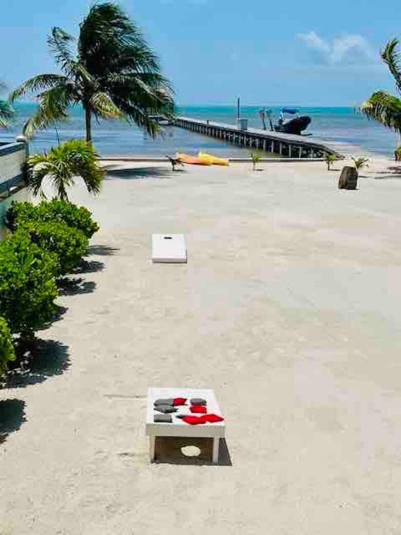 Caribbean Bliss: A Beachfront Haven in San Pedro - San Pedro, Belize