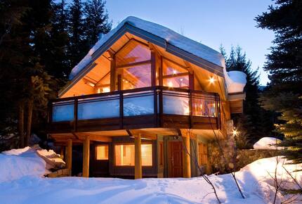 Whistler Elegance with Mountain Views - Whistler, Canada