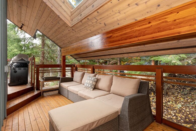 Whistler Elegance with Mountain Views - Whistler, Canada