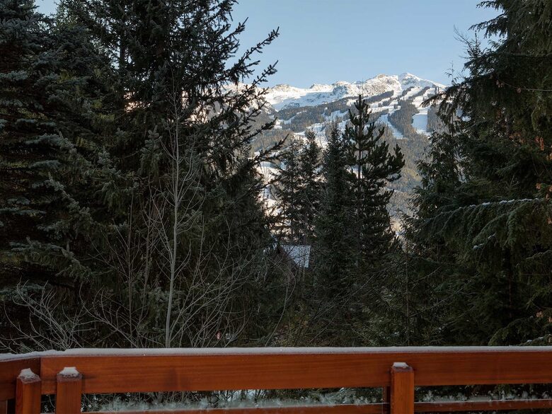 Whistler Elegance with Mountain Views - Whistler, Canada