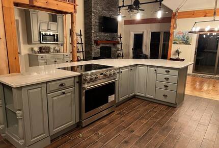 Saratoga Charming Country Haven on Expansive Pastures - Wilton, New York