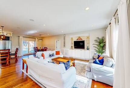 Inviting Family Getaway in the Heart of Cape Cod - Yarmouth, Massachusetts