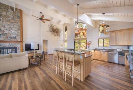 Tahoe City Family Retreat Near Outdoor Recreation - Tahoe City, California