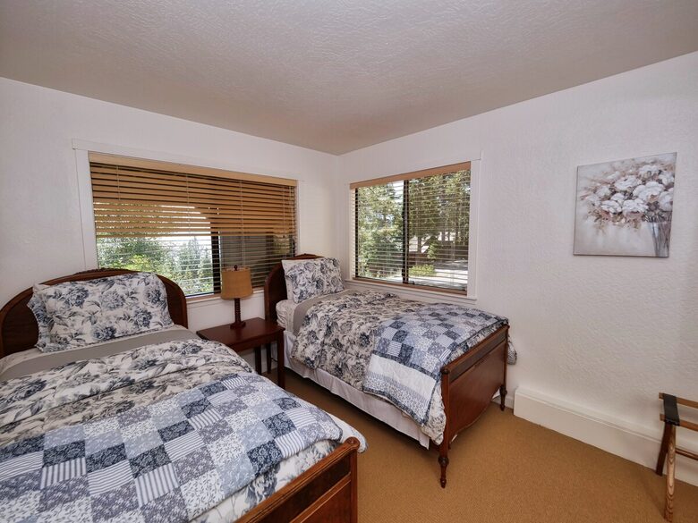Tahoe City Family Retreat Near Outdoor Recreation - Tahoe City, California