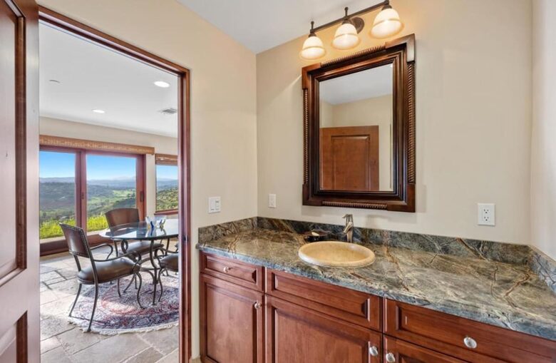 Serene Hillside Haven with Private Theater - Escondido, California