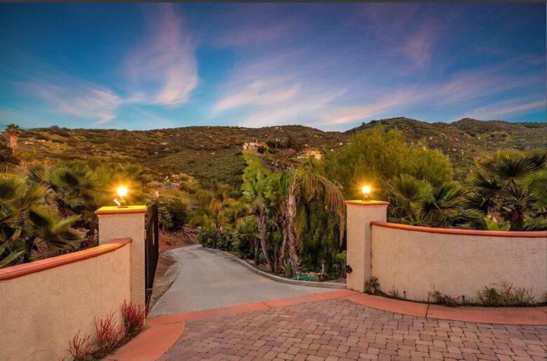 Serene Hillside Haven with Private Theater - Escondido, California