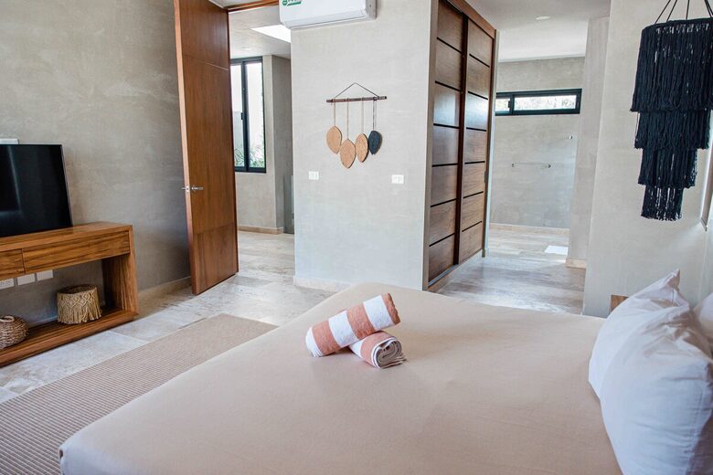 Contemporary Retreat Near Tulum’s Beaches - Tulum, Mexico