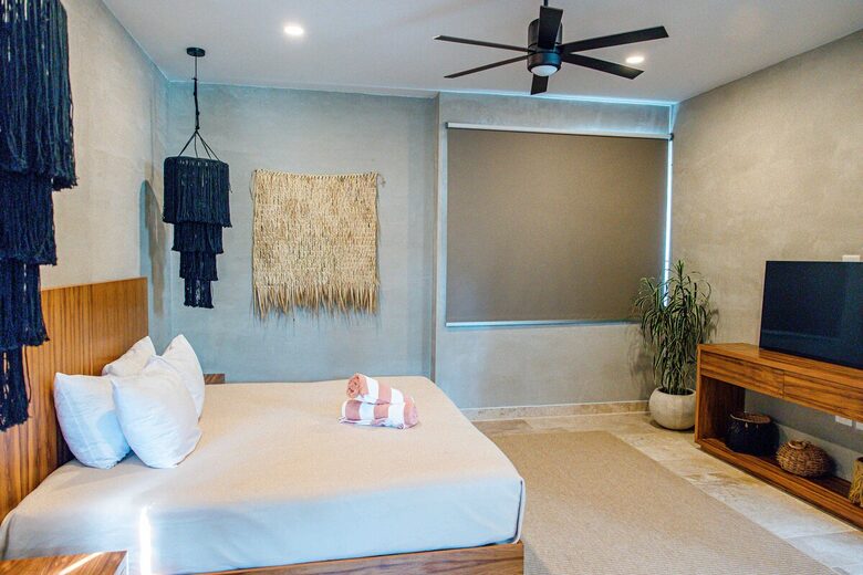 Contemporary Retreat Near Tulum’s Beaches - Tulum, Mexico