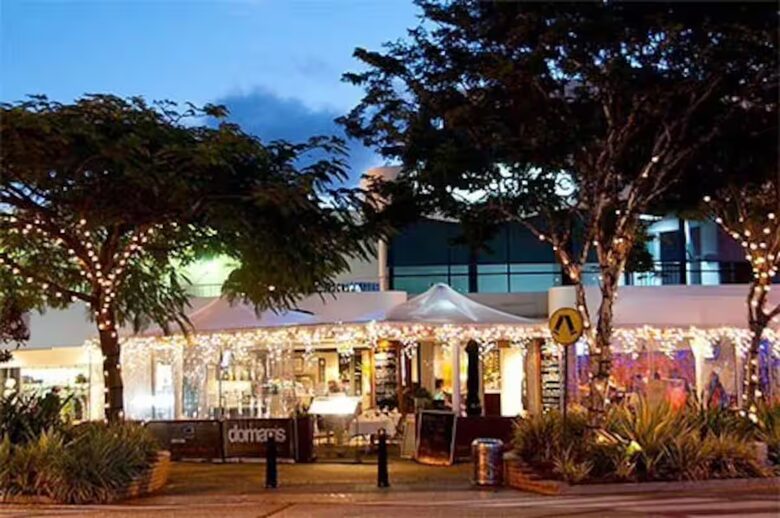 Charming Beachside Apartment in the Heart of Main Beach - Gold Coast, Australia