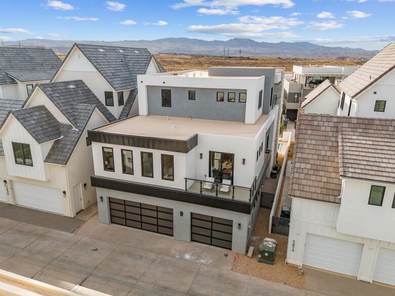 Expansive Southern Utah Oasis with Resort-Style Amenities - St. George, Utah