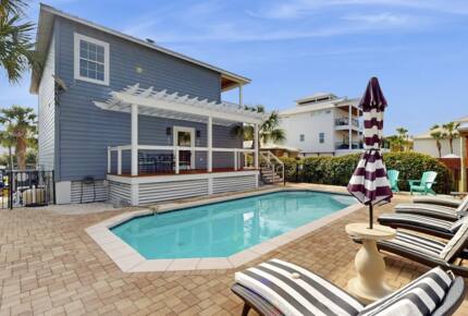 A Coastal Retreat Steps from Miramar Beach - Miramar Beach, Florida