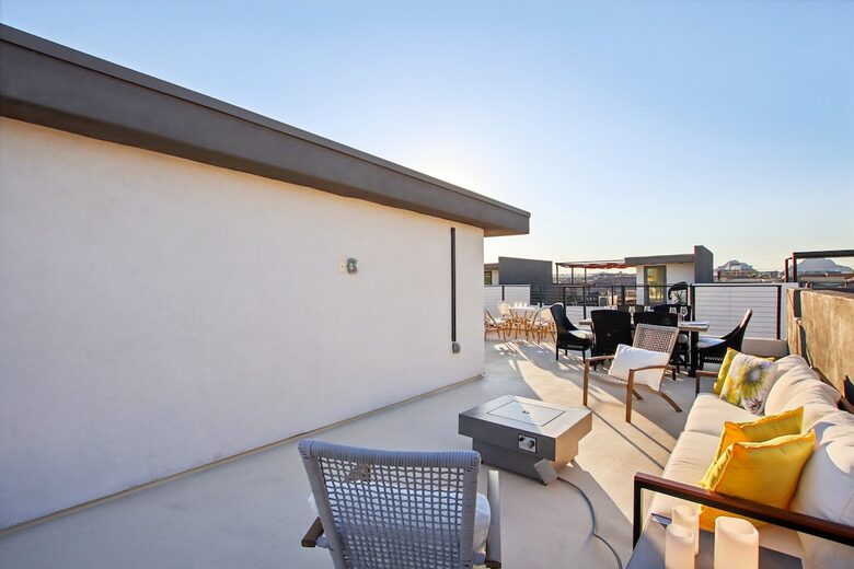 Elegant Scottsdale Residence with Private Terrace and Pool Access - Scottsdale, Arizona