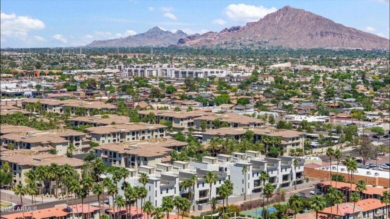 Elegant Scottsdale Residence with Private Terrace and Pool Access - Scottsdale, Arizona