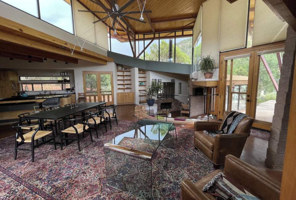Exclusive Santa Fe Escape with Iconic Design and Natural Beauty - Glorieta, New Mexico