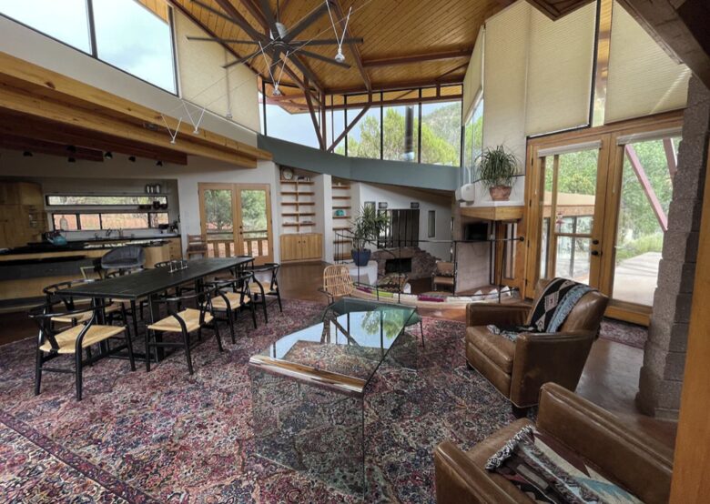 Exclusive Santa Fe Escape with Iconic Design and Natural Beauty - Glorieta, New Mexico