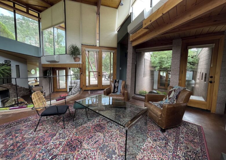 Exclusive Santa Fe Escape with Iconic Design and Natural Beauty - Glorieta, New Mexico