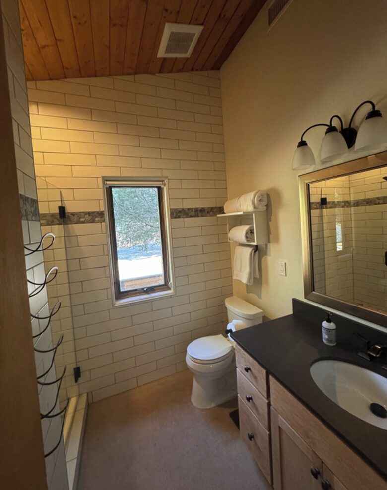 Exclusive Santa Fe Escape with Iconic Design and Natural Beauty - Glorieta, New Mexico