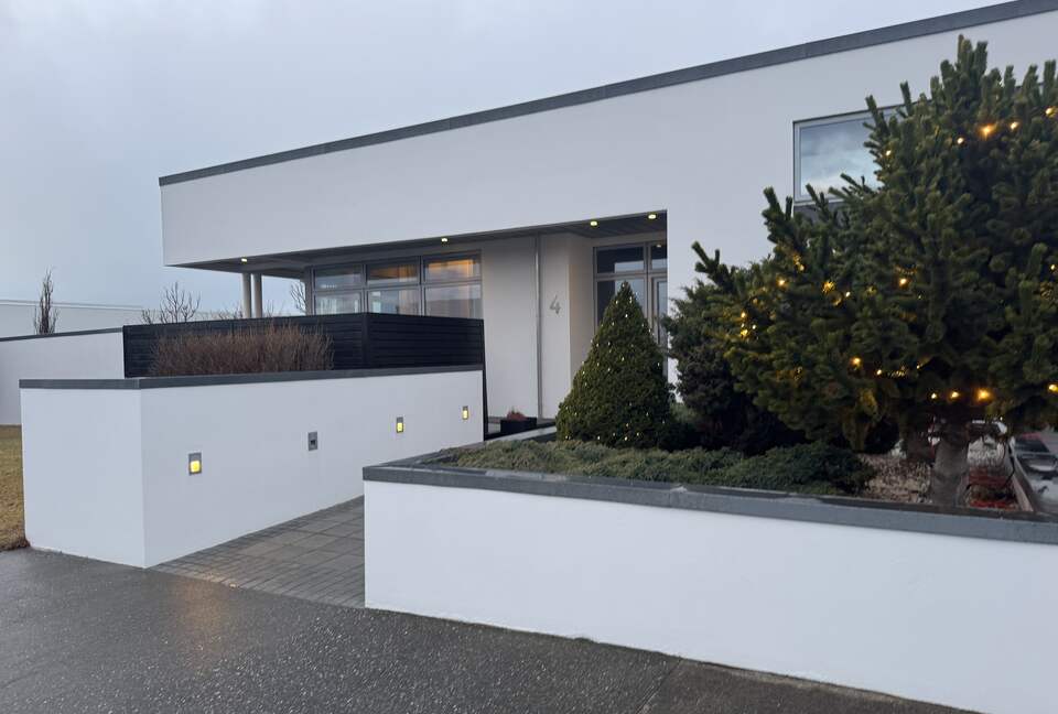 Sophisticated Retreat Near Reykjavik - Garðabær, Iceland