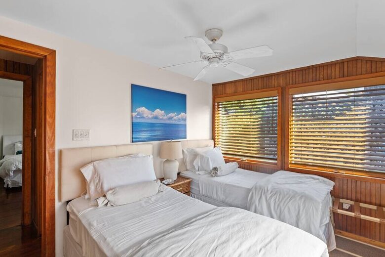 A Bayfront Ocean Beach Retreat - Ocean Beach, New York