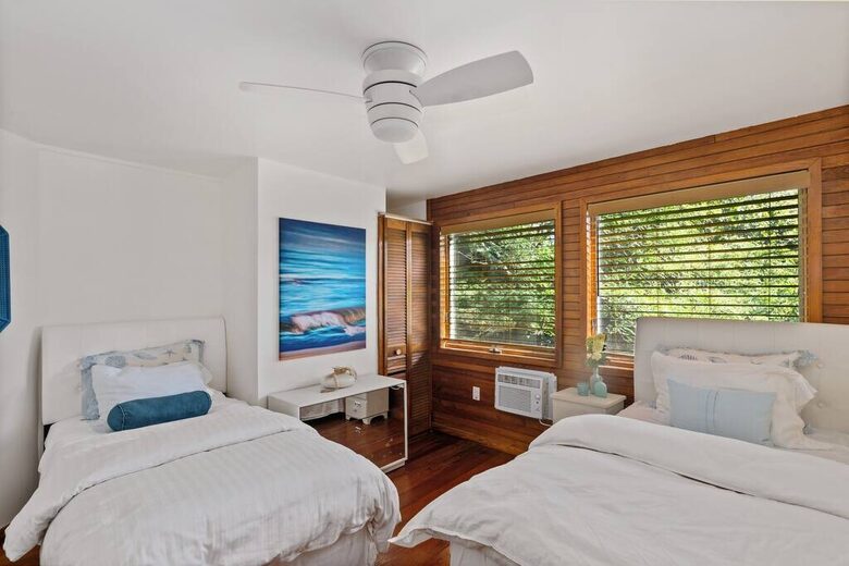 A Bayfront Ocean Beach Retreat - Ocean Beach, New York