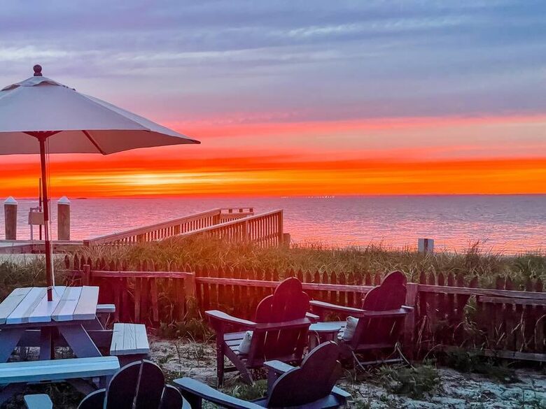 A Bayfront Ocean Beach Retreat - Ocean Beach, New York