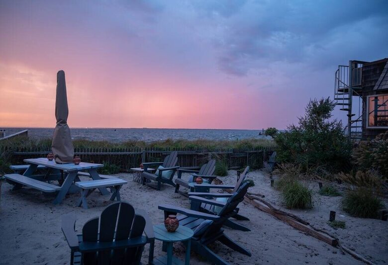 A Bayfront Ocean Beach Retreat - Ocean Beach, New York