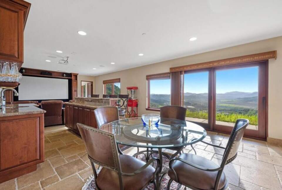 Serene Hillside Haven with Private Theater - Escondido, California