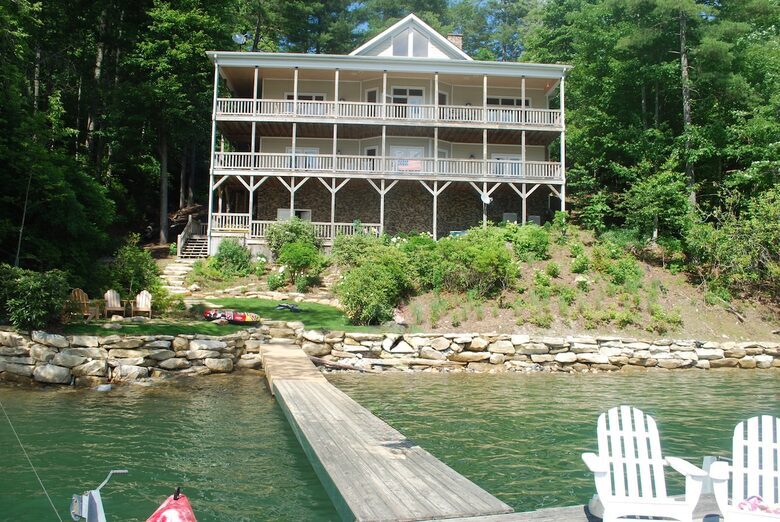 A Private Retreat on Nantahala Lake - Topton, North Carolina