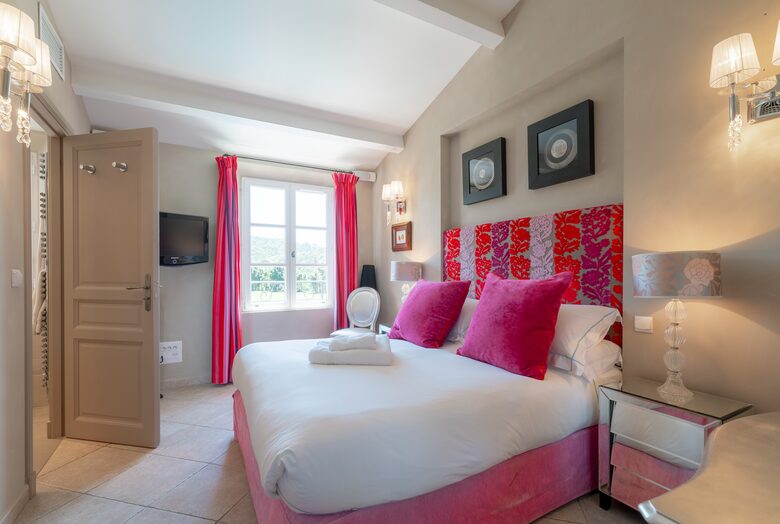 Exclusive Mediterranean Oasis with Panoramic Golf Views - Gassin, St. Tropez, France