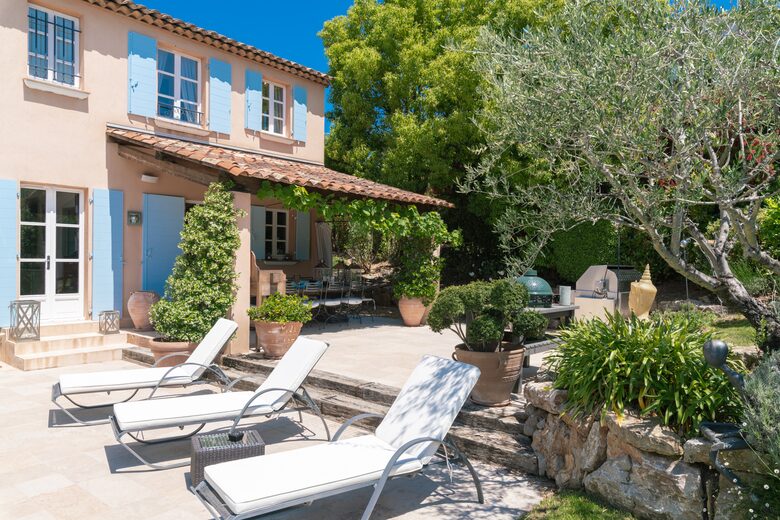 Exclusive Mediterranean Oasis with Panoramic Golf Views - Gassin, St. Tropez, France