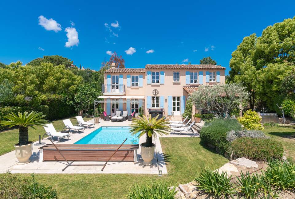 Exclusive Mediterranean Oasis with Panoramic Golf Views - Gassin, St. Tropez, France
