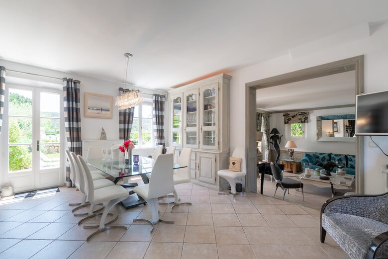 Exclusive Mediterranean Oasis with Panoramic Golf Views - Gassin, St. Tropez, France