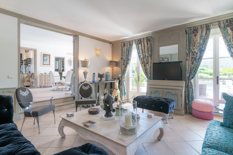 Exclusive Mediterranean Oasis with Panoramic Golf Views - Gassin, St. Tropez, France