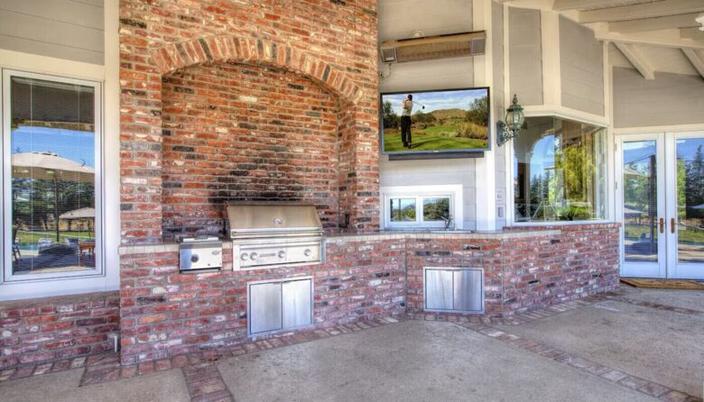 Prestigious Wine Country Farmhouse with Pool & Vineyard Views - Ballard, California