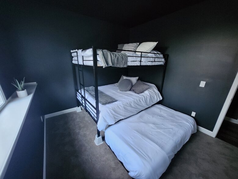 Spacious Shakopee Escape | Near Casino, Valleyfair & Twin Cities - Shakopee, Minnesota