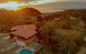 A Luxurious Sanctuary with Ocean & Mountain Views - Quepos, Costa Rica