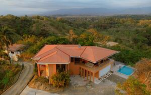 A Luxurious Sanctuary with Ocean & Mountain Views - Quepos, Costa Rica