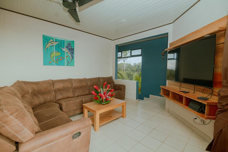 A Luxurious Sanctuary with Ocean & Mountain Views - Quepos, Costa Rica
