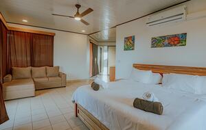 A Luxurious Sanctuary with Ocean & Mountain Views - Quepos, Costa Rica
