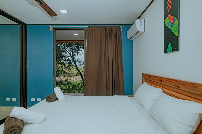 A Luxurious Sanctuary with Ocean & Mountain Views - Quepos, Costa Rica