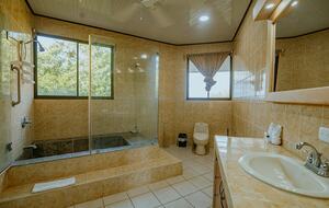 A Luxurious Sanctuary with Ocean & Mountain Views - Quepos, Costa Rica